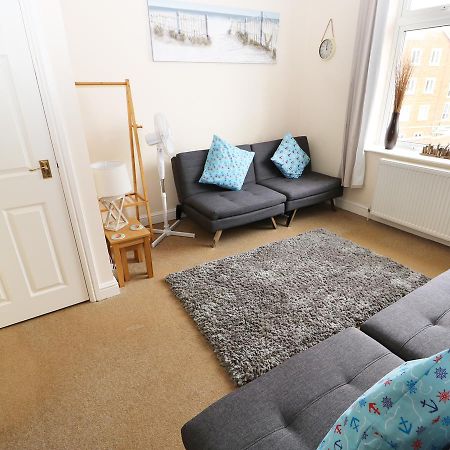 Flat 2, 4 St Edmund'S Terrace Apartment ฮันสแตนตัน ภายนอก รูปภาพ